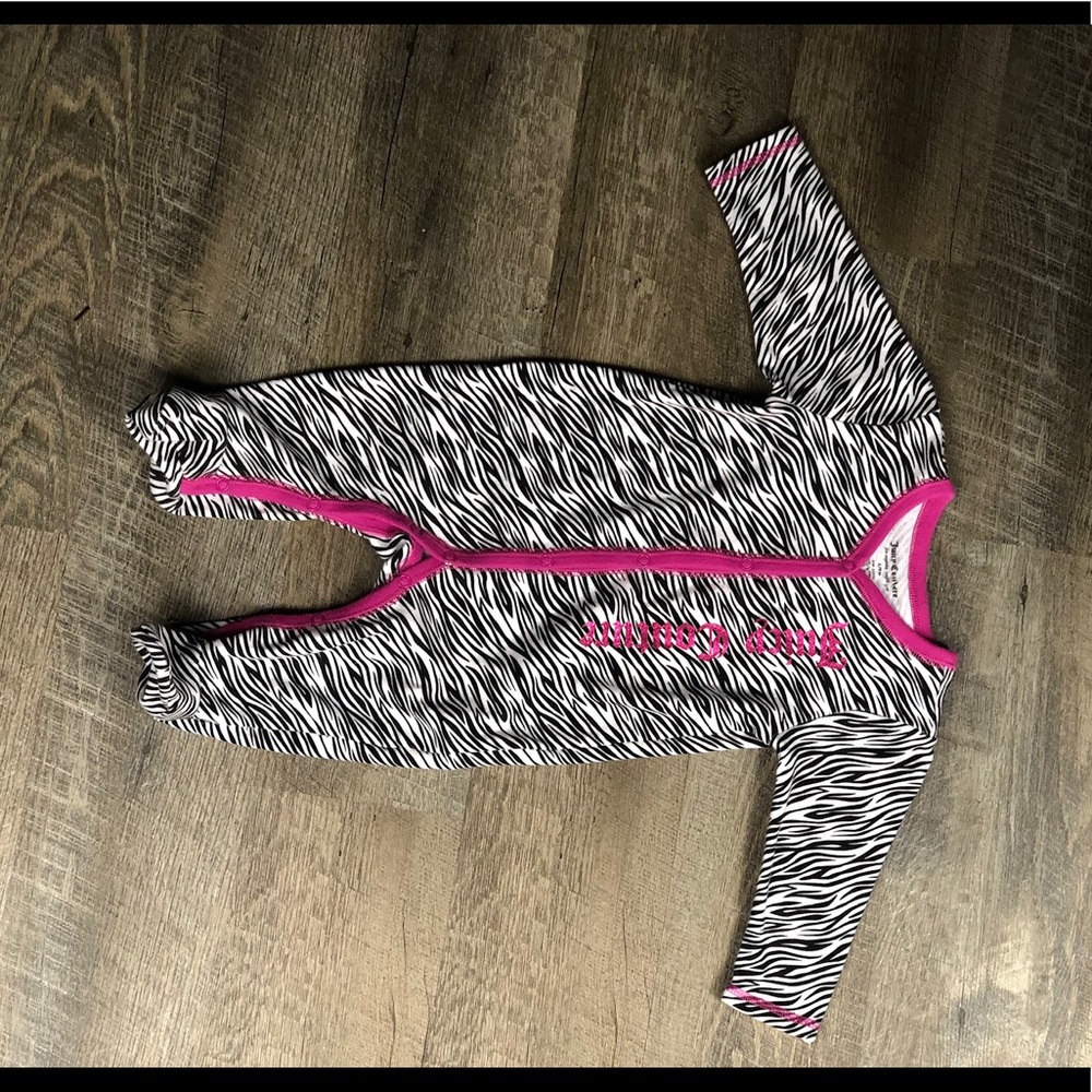 🌈5/$20 Juicy Couture footsie - Picture 5 of 5